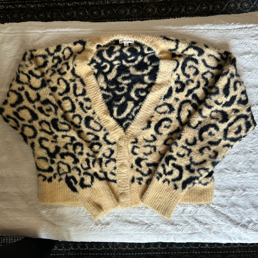 For Love & Lemons Cozy cardigan sweater - Picture 1 of 3
